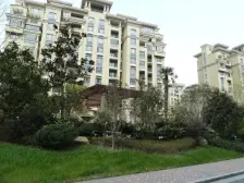 南北通透,客厅带阳台,房东直租,毛坯房
