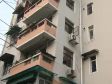 近地铁,带阁楼,主卧朝南,精装修,价格好谈