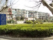 一楼带院子,总价低,不靠马路,不靠高架,采光好