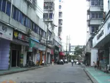 进贤仓5号三医院宿舍 南北通透,采光好 视野好,诚心出售