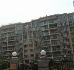 高笋塘北斗路三房28万