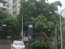 华宇楼盘 精装三层洋房 门口就是9号线 公交站