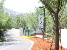 学府路 天景雨山前四房400万