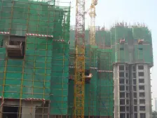 商品房,楼下有公交车站,地理位置好