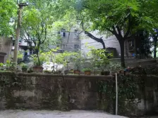 11中门口好位置带大露台2房