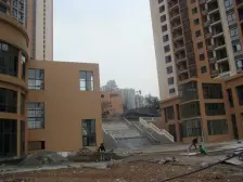 弹子石轻轨站旁 正规清水三房 业主诚心出售