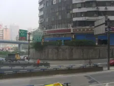 萳开公交站旁边小两房 朝向安静 业主诚心出售