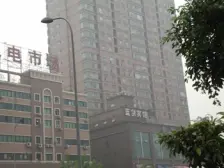 此房户型方正,大户型,配套好,适合办公