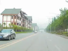 滨江路 君临半山三房