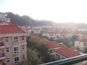 业主在外地定居了,满五唯一全款房税费少减少购房成本