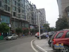 轻轨大浪工口站旁 正规两房 明厨明卫 户型方正