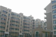 房东诚心出售简单装修19平朝南车库