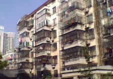 湾子头新寓 精装修大三房 采光好 带车库 楼层好 满五