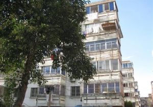 易家桥地铁站旁方大花苑好楼层诚意出售