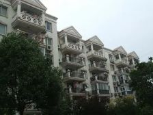 前滩一路之隔!经典复试带南北35平大露台,满分房源小区C位