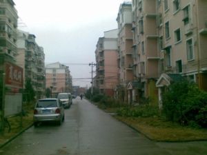 低楼层中间位置地铁口置地宝业行知