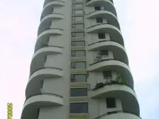 东方新城 1室0厅 南