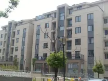 阳光嘉园,两房朝南,送自库。多层洋房,好楼层,采光无遮挡。