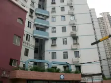 双南户型 ,靠曹杨路地铁站,在小区里位置安静