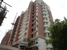 一楼带地下室,可利用率高,精装修,拎包入住