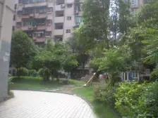 水悦城 三峡大学 福海花园小区 电梯大5房