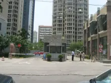 20年次新房,精装全南户型,看滨江江景,配套成熟,诚意出售