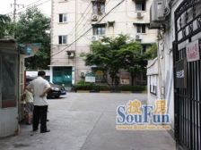 虹杨交界处,刚做好美丽家园,环境nice,出门交通便利