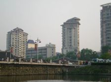 通透格局 采光充足 视野宽阔 东首户,一览濠河景观