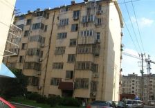 地铁口旁,清爽装修,户型方正,采光好