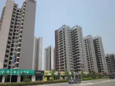 发展大道主干道 万达旁 配套完善 交通便利 多条公交