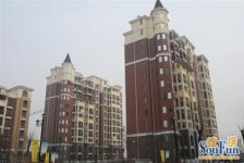 精装婚房装修,边户户型方正,中间楼层,采光无遮挡