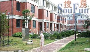 地铁口大两室,中上楼层采光视野好,交通便捷