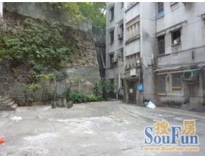 解放北农行宿舍0分摊精装三房装修保养好拎包入住