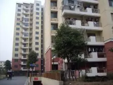 欧风一房已改好两房 带有露台 业主精装修自主 光线好