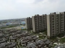 户型方正 带地下室面积大 单价低 可用空间大