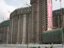 格林小镇 南北通透三居室 户型方正 拎包入住 ,近地铁