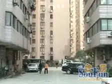 番禺路222弄 3室1厅 南