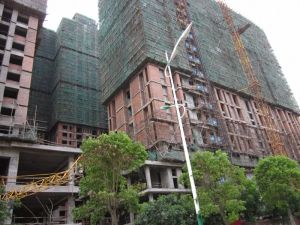桥南上悦城隔壁小区业主诚售自住装修三房两卫