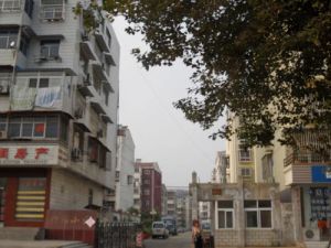 婚房装修,两室改的三室,面积大