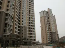 中间楼层,毛坯边套,价格能聊,看房随时