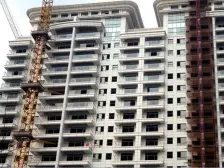 小区中间位置,楼层好,采光无影响,精装修奢华享受