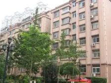 精装修楼中楼芾阁楼,户型方正,房东诚心,急售急急。