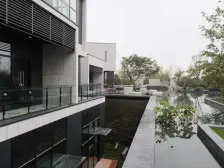 佘山珑原毛坯联排 低总价 花园地下室车库全有 栋距大