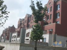 11号线白银路地铁口,人车分流,小区前排,采光挺好