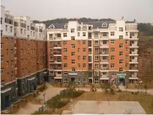 平湖馨苑三期 三房 56万 业主诚售