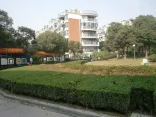 商品房复式-楼上不算产证面积,边套全明,半人车分流