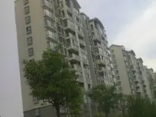 婚房装修40万(一年),小区花园位置 ,业主诚意出售