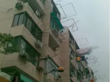 采光充足,小区中心位置,中式风格,主卧朝南,一梯四户