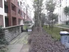 此房是板式结构花园洋房,地段好,配套成熟!!!!