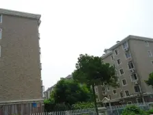 美之国三楼,3+1的4房,有独库9平,有地下租的汽车库